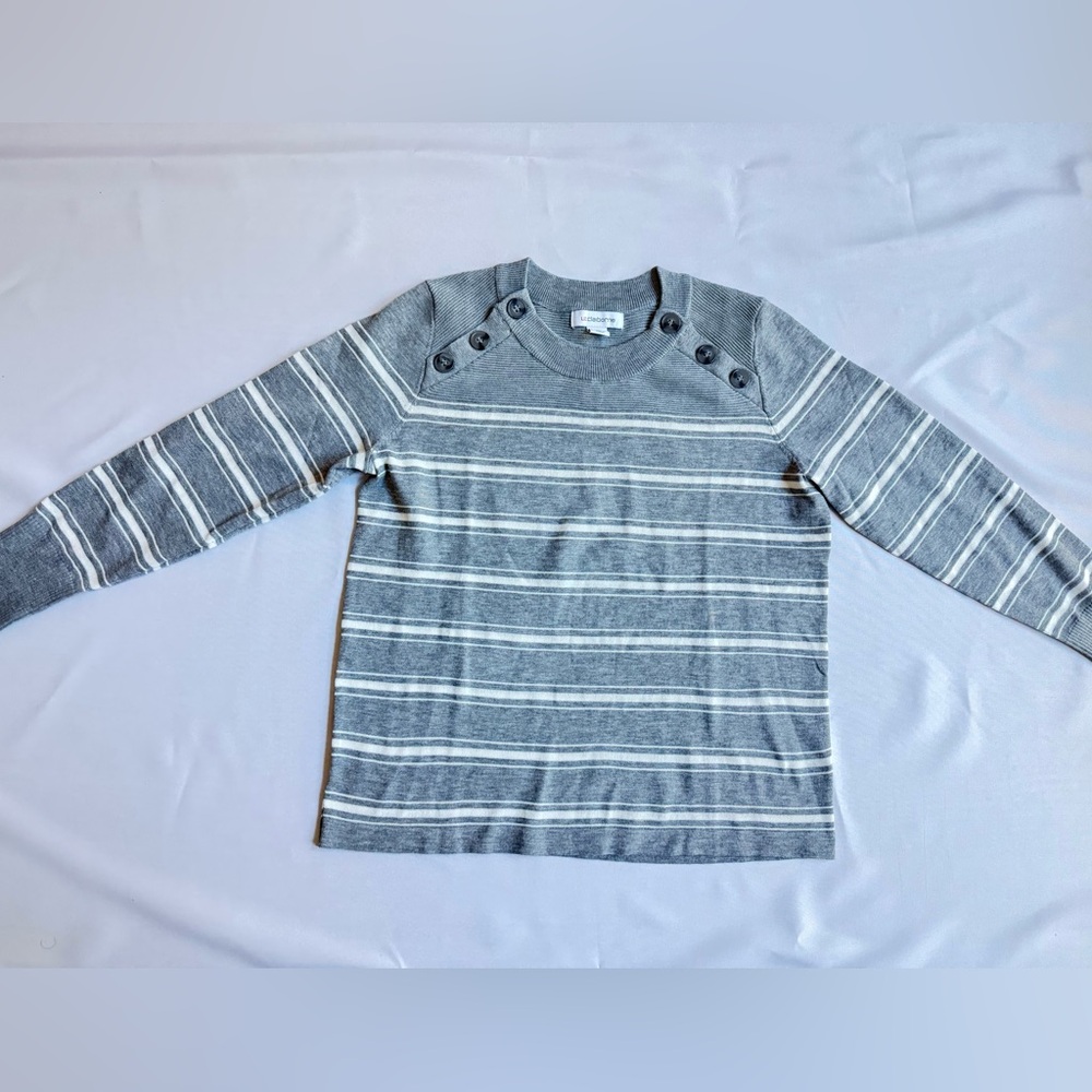 Liz Claiborne Gray Striped Women's Sweater